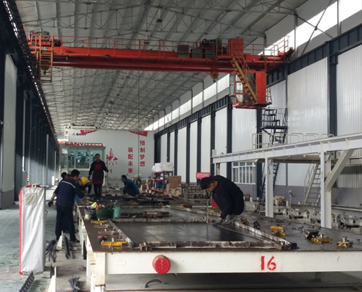 業(yè)臻預制構件廠(chǎng)房環(huán)境展示