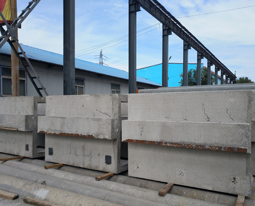 業(yè)臻建材--預制飄窗性能檢驗現場(chǎng)